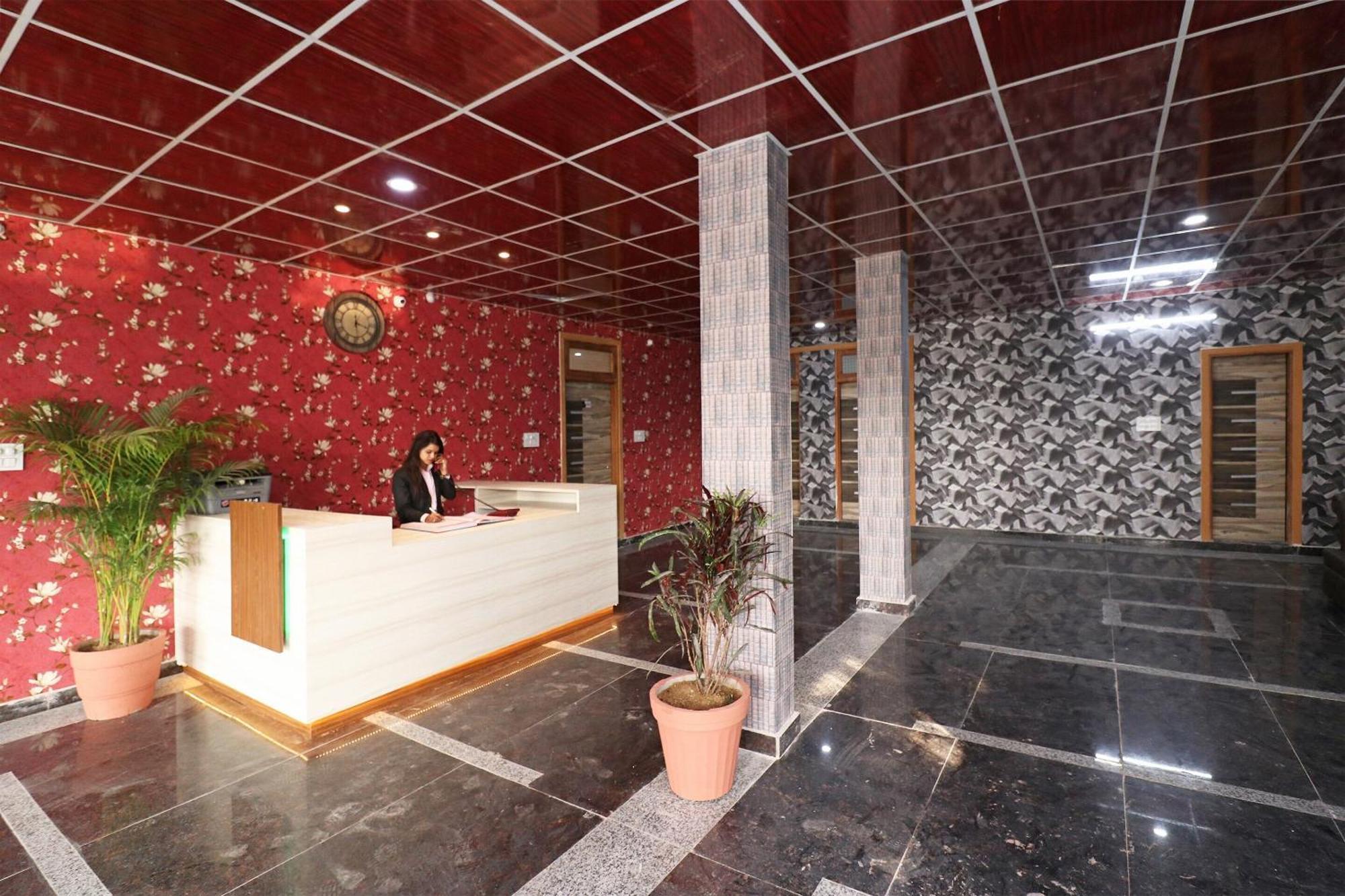 O Sunshine Hotel 3*
